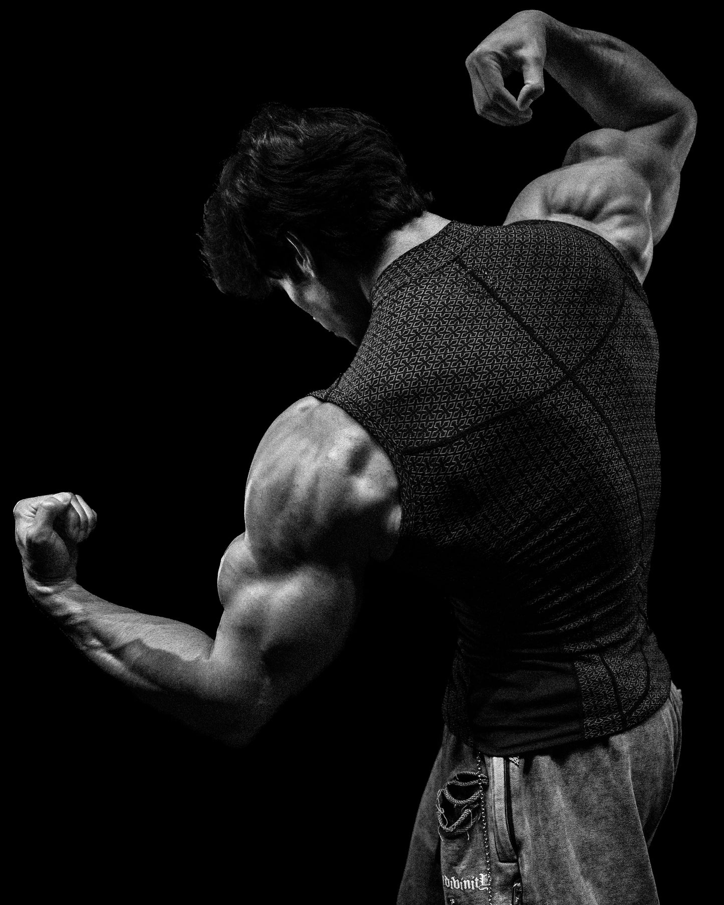 Breathedivinity Doom Tech ™ Armored Cut-Off Compression Midnight