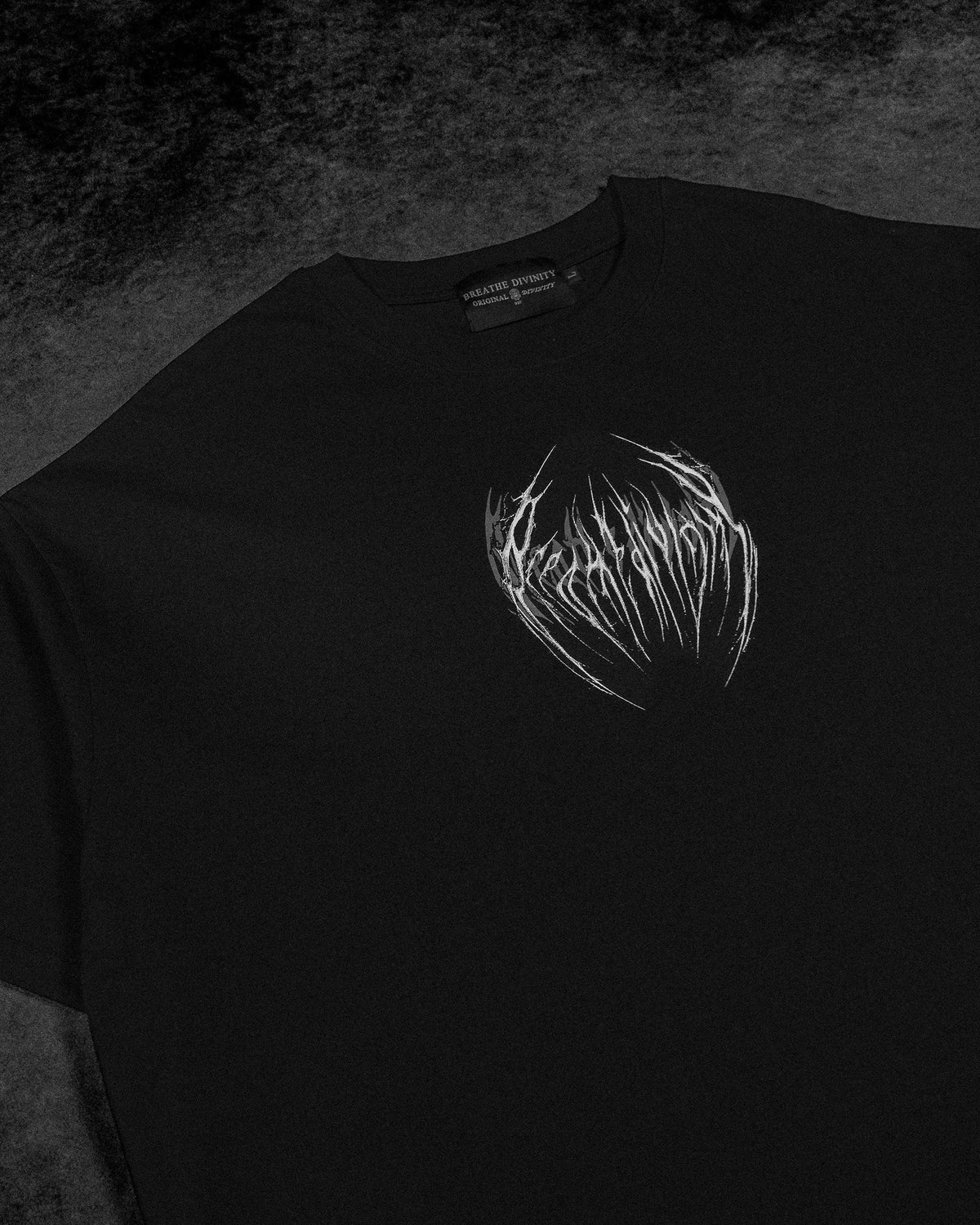 Breathedivinity Oversized T-Shirt Eclipse Void Black