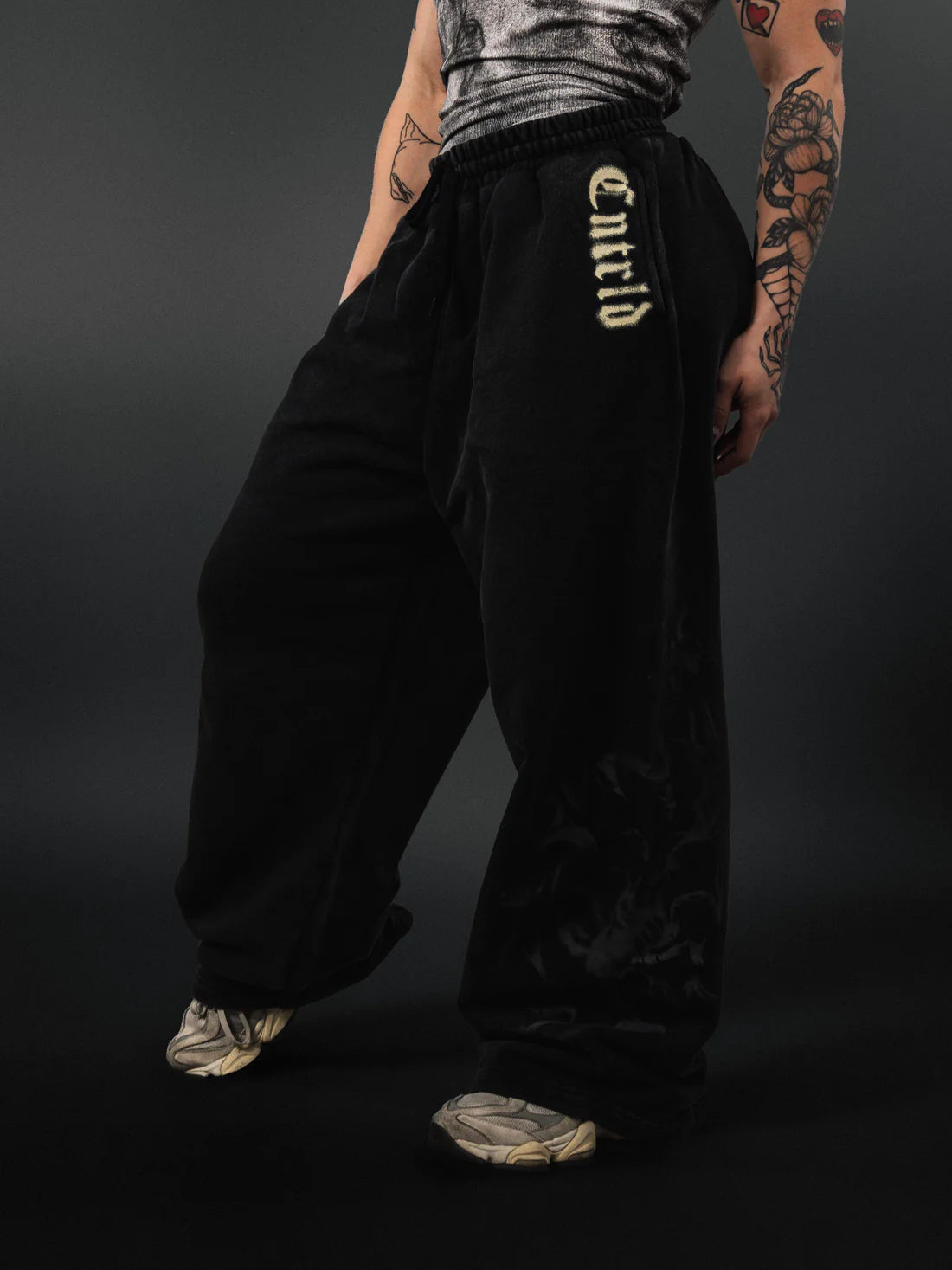 Controlled Insanity Wide Leg Sweats Black